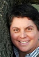 A photo of Dy, a tutor from Gallaudet University A photo of Dy, a tutor from Gallaudet University