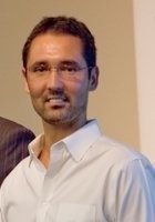 A photo of Richard, a tutor from UCR