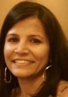 A photo of Yasmin, a tutor from CUNY Hunter College