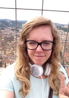 Online French 1 tutor named Laura