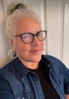 Online Spanish 4 tutor named Nelly