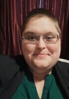 A photo of Karen, a tutor from University of Mary Washington