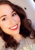 Online Digital Media tutor named Elizabeth