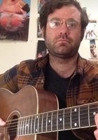 Online Bass Guitar tutor named Eric Van