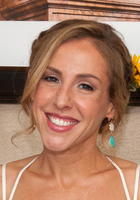 Online ISEE-Upper Level Verbal Reasoning tutor named Alexis