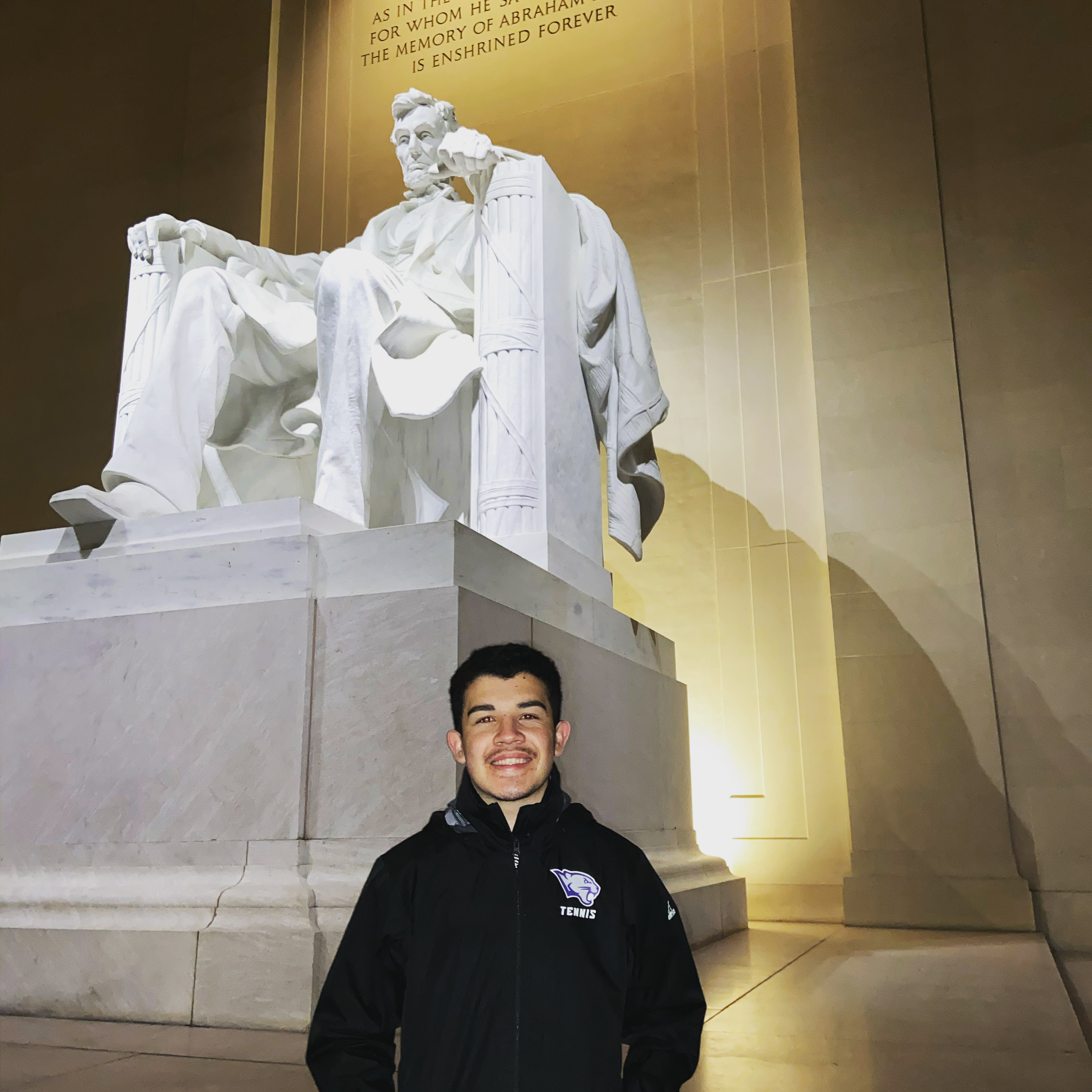 Online Materials Science tutor named Adán