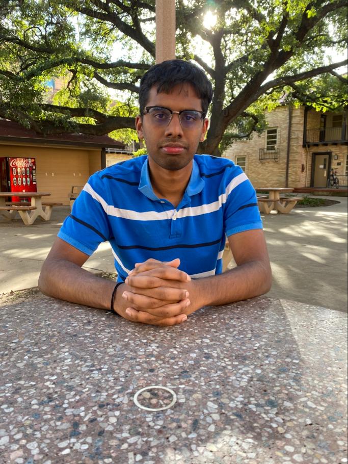 A photo of Santhosh Saravanan, a tutor from The University of Texas at Austin