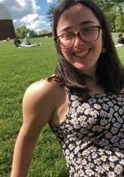 A photo of Hannah, a tutor from Wesleyan University