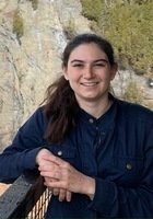 A photo of Emma, a tutor from Dartmouth College
