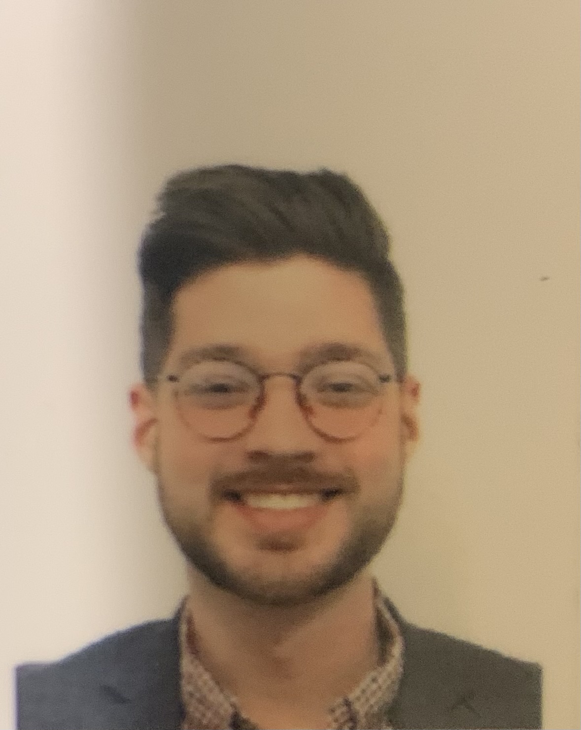 Online Psychology tutor named Frankie