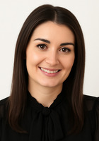 Online College Business tutor named Martina