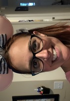 Online French 3 tutor named Sara