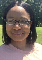 A photo of Mahogany, a tutor from Loyola Marymount University