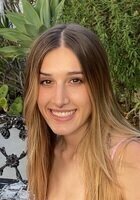 Online Flute tutor named Olyvia