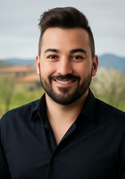 Online Microsoft Word tutor named Novak