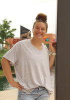 Online Grade 11 Physics tutor named Clary