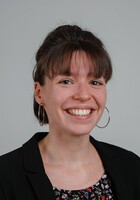 Online UK GCSE French tutor named Maëlle