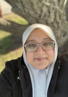Online Honors Geometry tutor named Zainab
