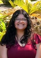 Online Evolutionary Biology tutor named Yasmin
