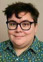 Online German 1 tutor named Sarah