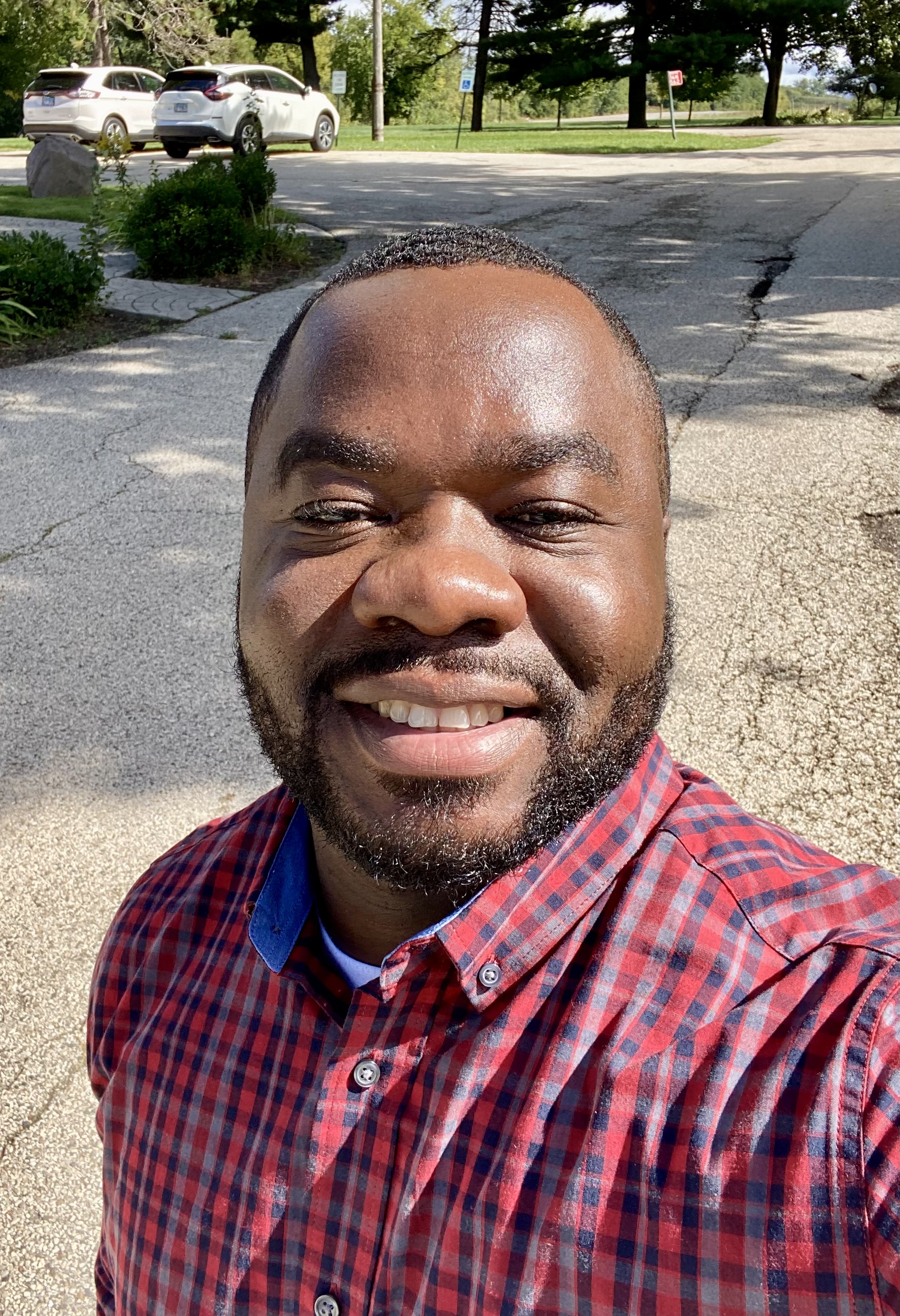 Online French 1 tutor named Joshua