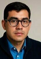 Online Quantum Physics tutor named Antonio