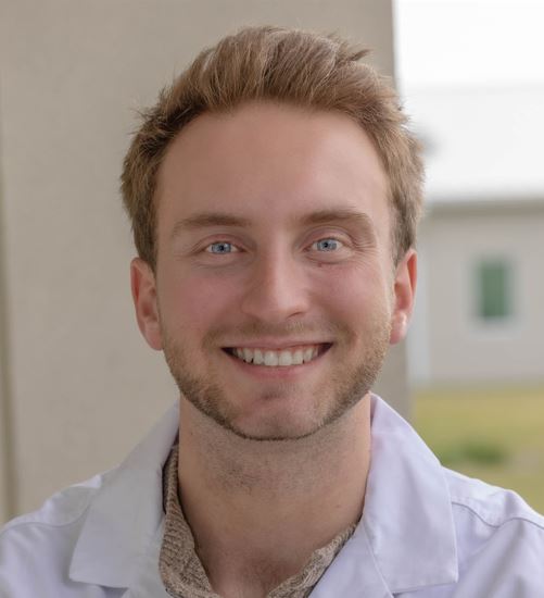 A photo of Erik, a tutor from Gustavus Adolphus College