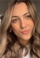 Online UK GCSE English tutor named Zoe