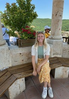 Online Marine Biology tutor named Bailey