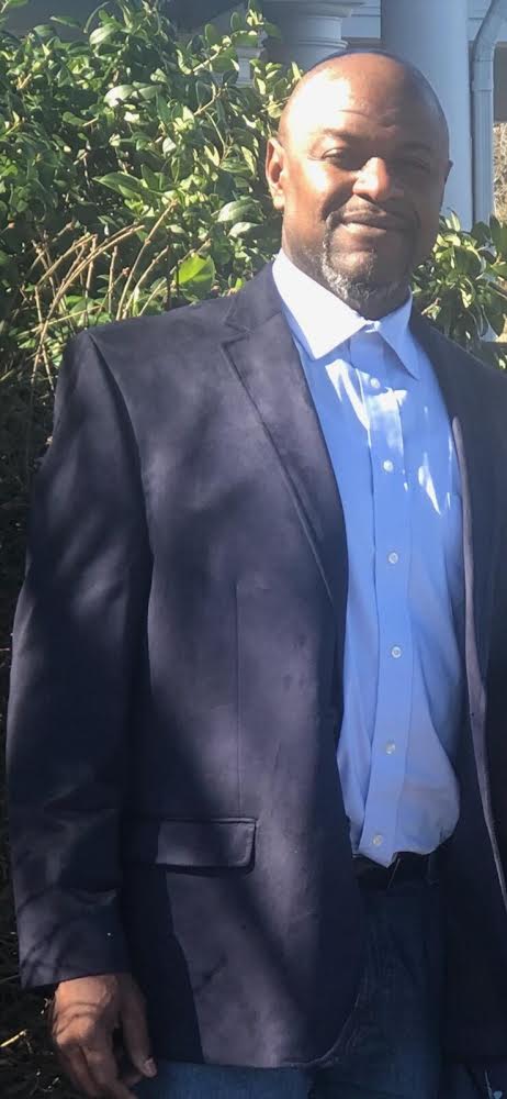 A photo of Warren, a tutor from Mercer University