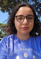 Online Phonics tutor named Taranoum