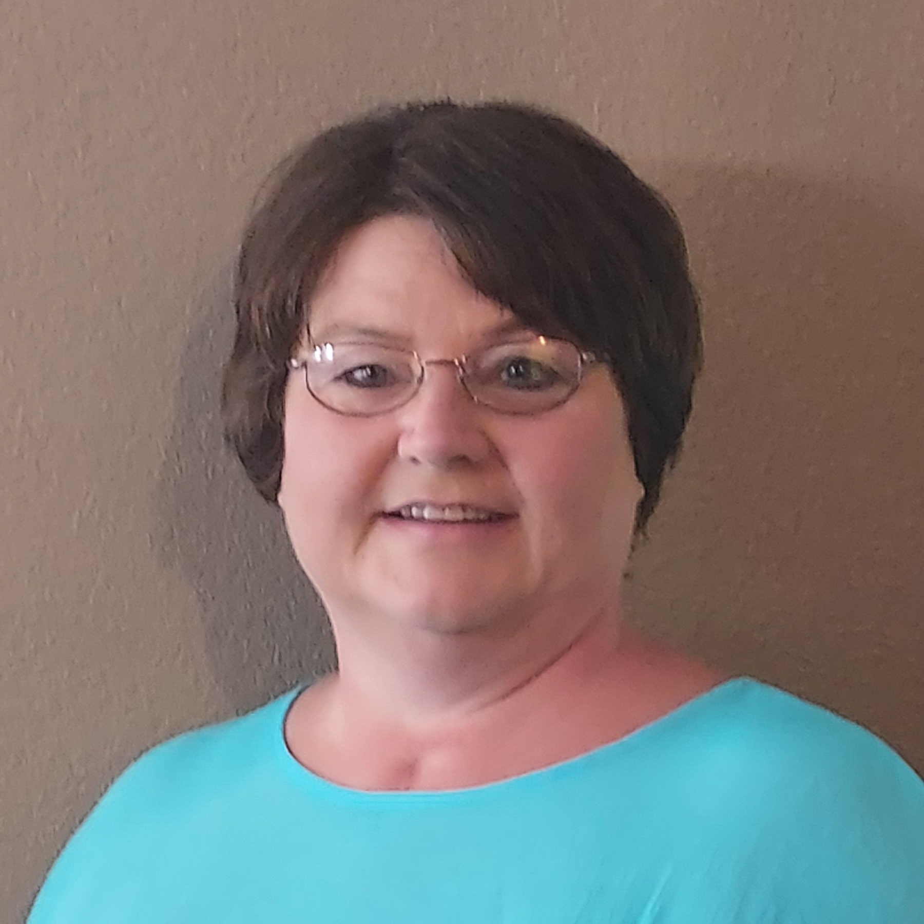 A photo of JoEtta, a tutor from Murray State University