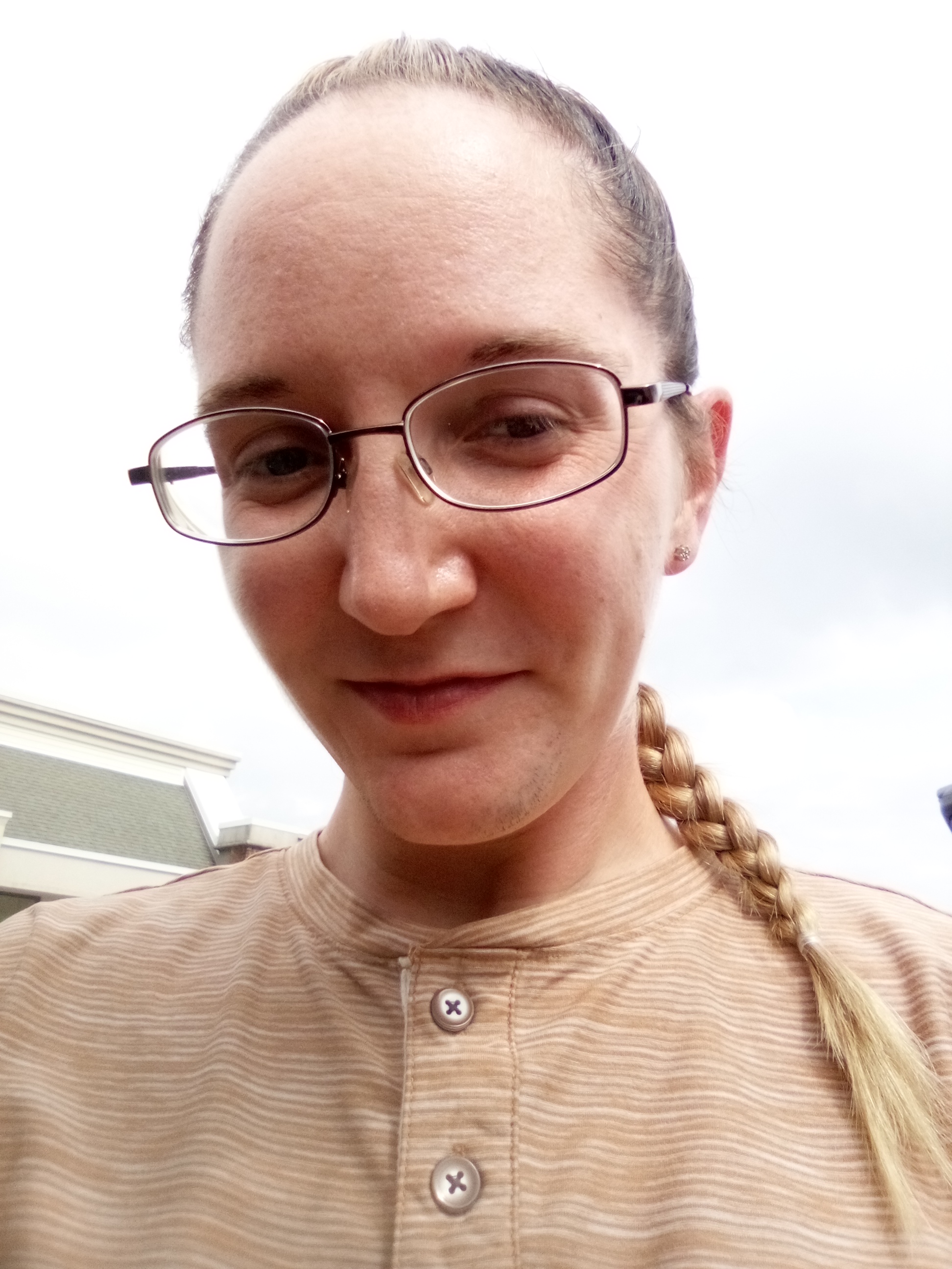 A photo of Stephanie, a tutor from Eastern Connecticut State University