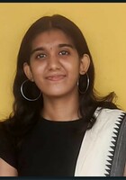 Online Graduate Level Biology tutor named Gayathri