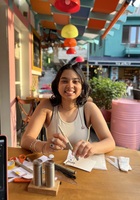 Online IB Extended Essay tutor named Srishti
