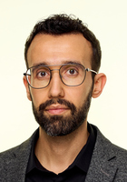 Online Economics tutor named Sami