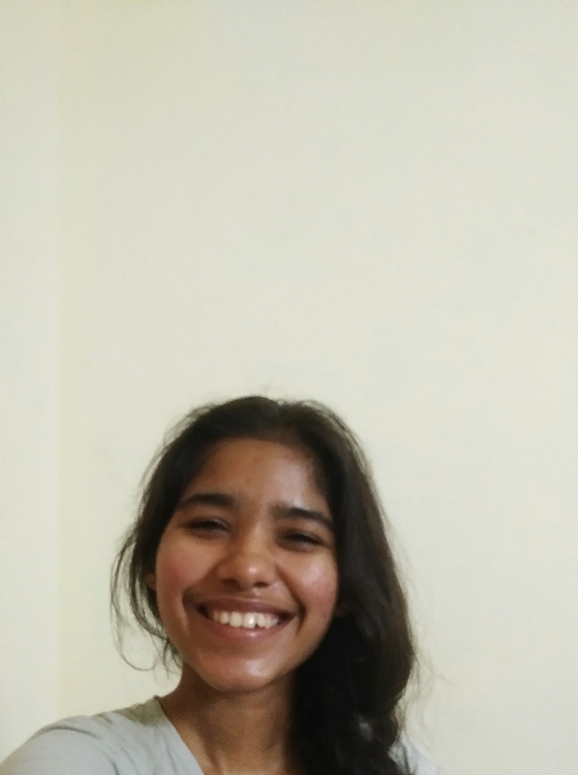 Online Grade 12 Physics tutor named Swathi