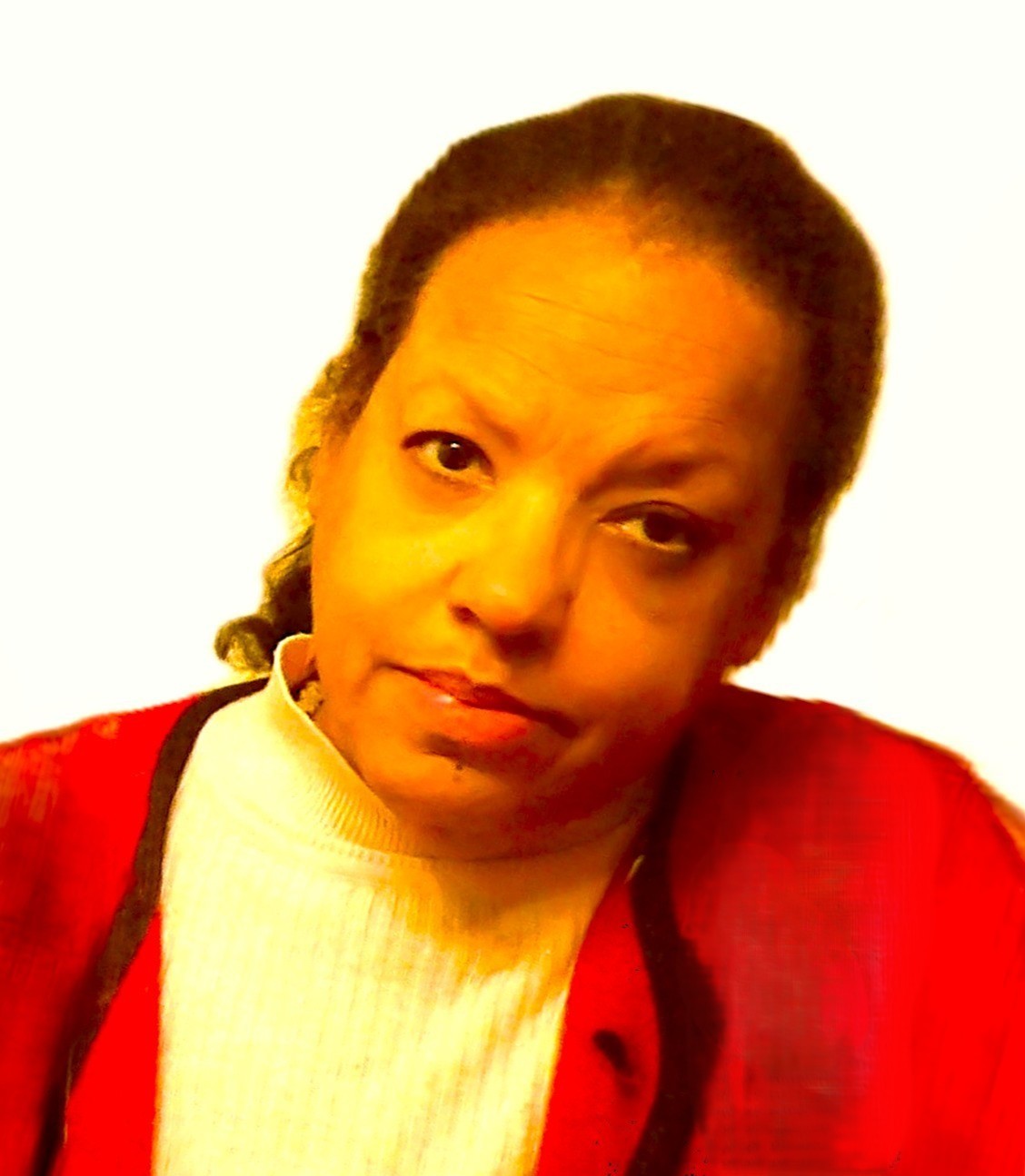 A photo of Heddi, a tutor from Syracuse University