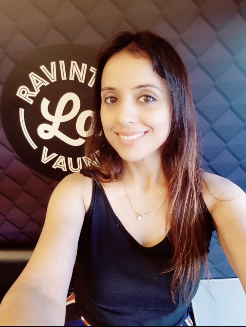 Online Data Science tutor named Nina