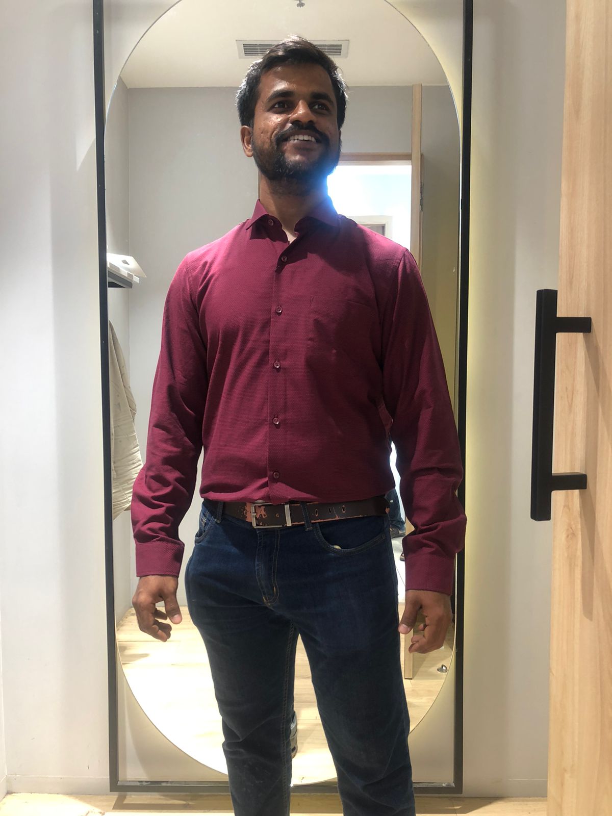 Online Fluid Mechanics tutor named Dr Siva