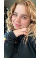 Online Expository Writing tutor named Erin