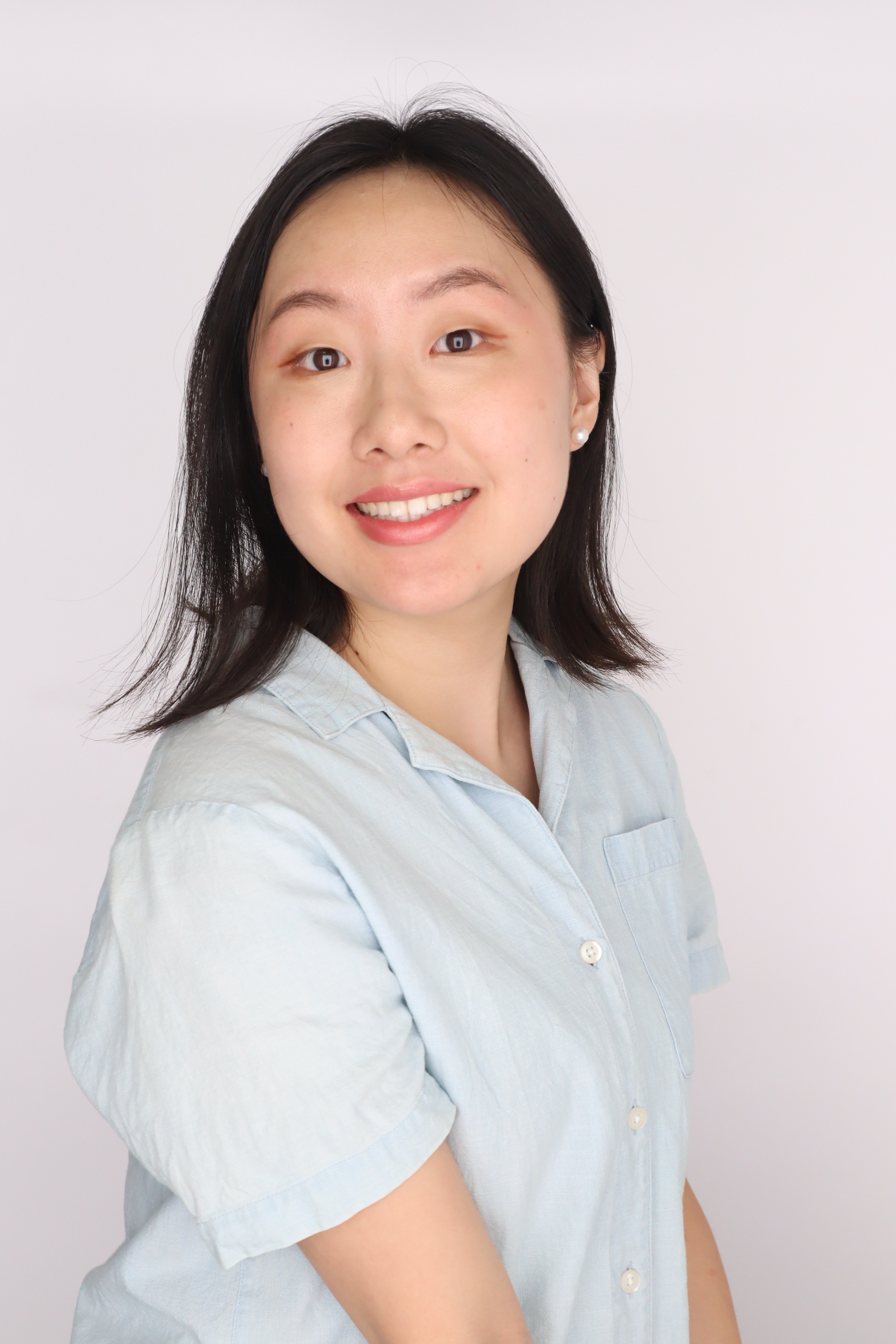 Online Grade 12 Chemistry tutor named Carole