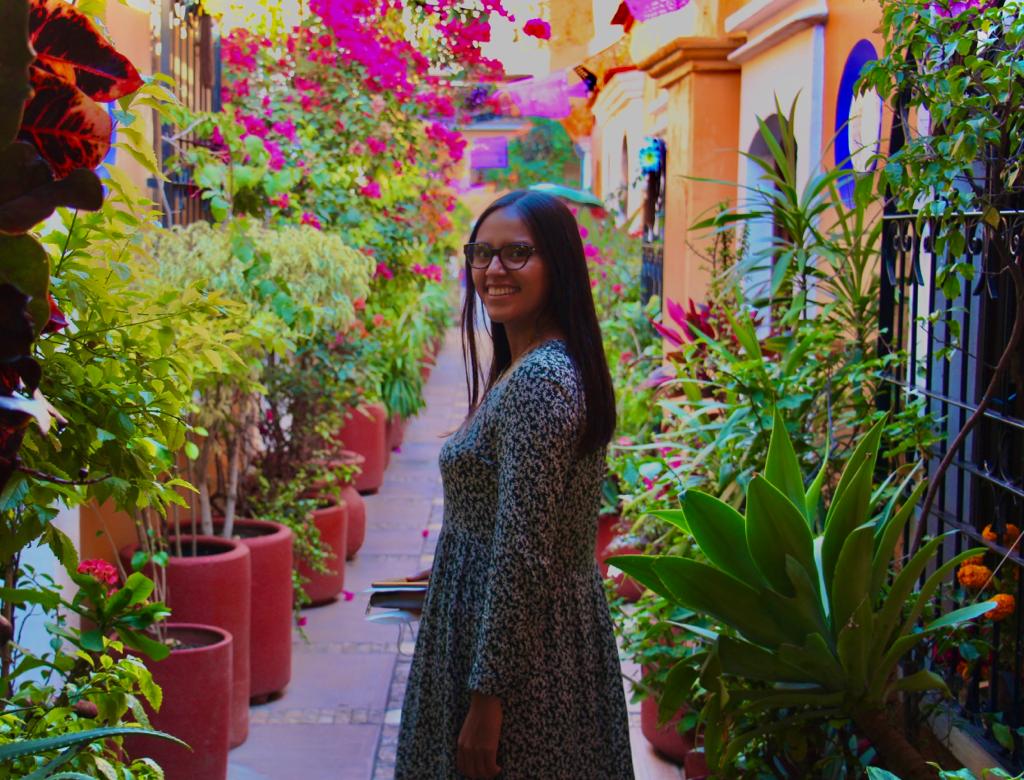 Online Spanish 3 tutor named Sandra Carolina