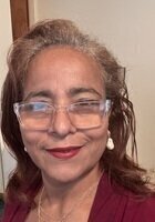 Online Spanish 4 tutor named Nancy