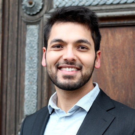 Online Sociology tutor named Aakash