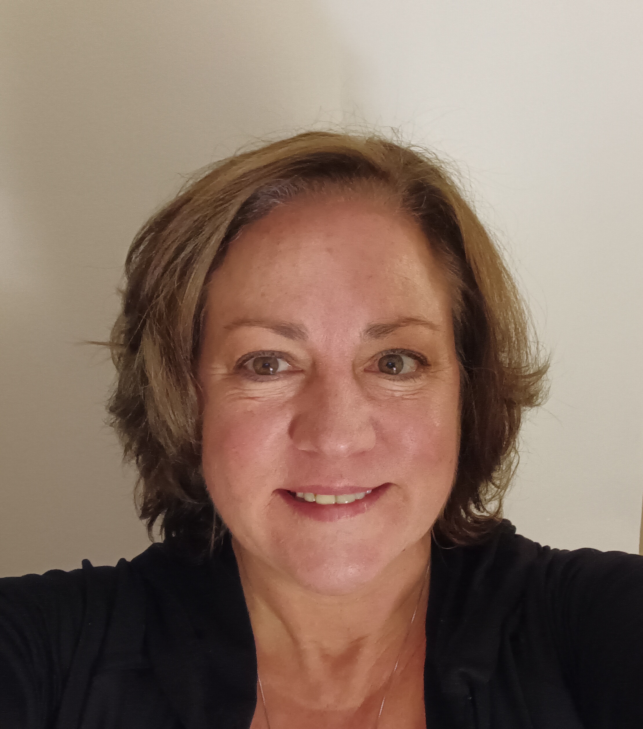 A photo of April, a tutor from Oakland University