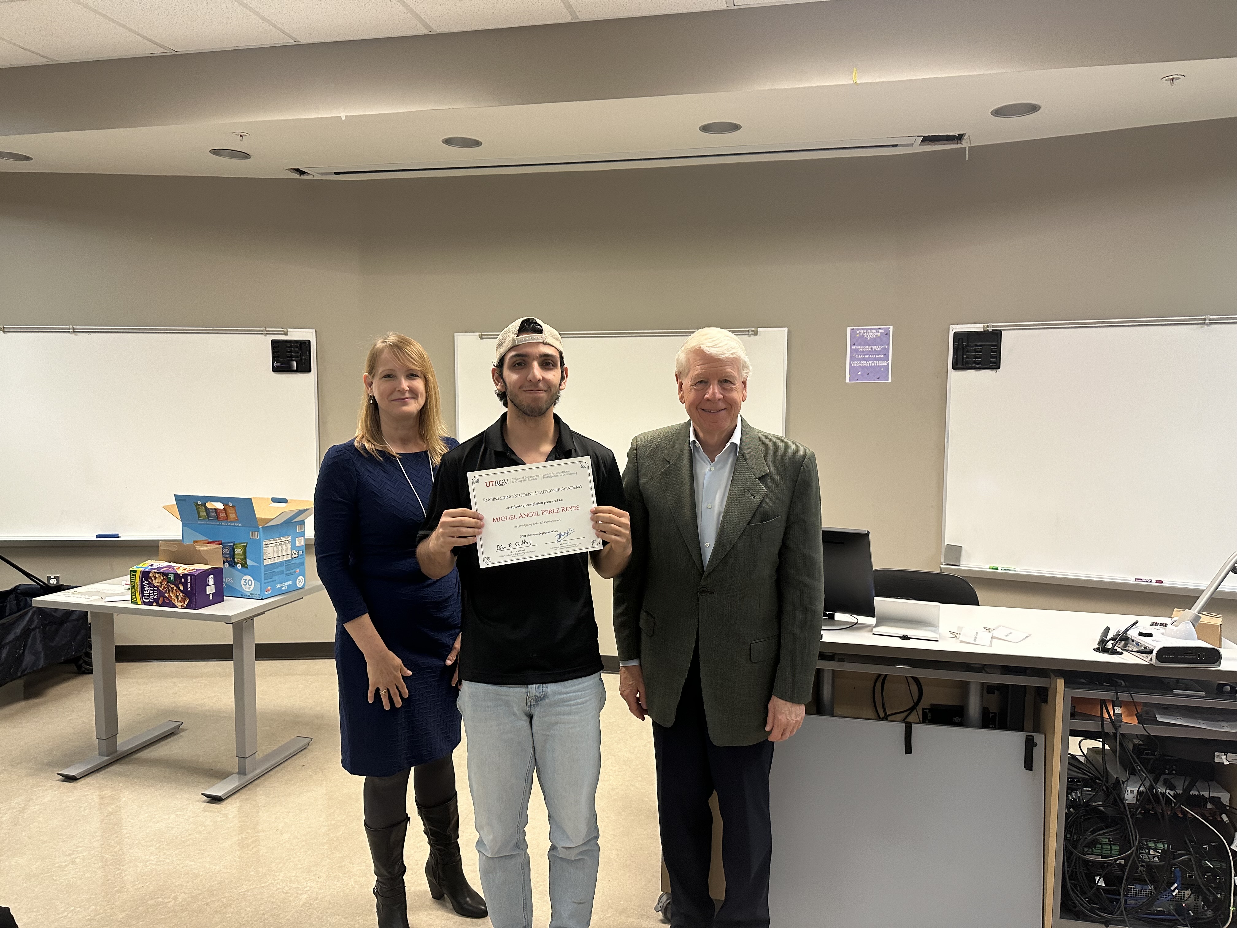 Online Conversational Spanish tutor named Miguel