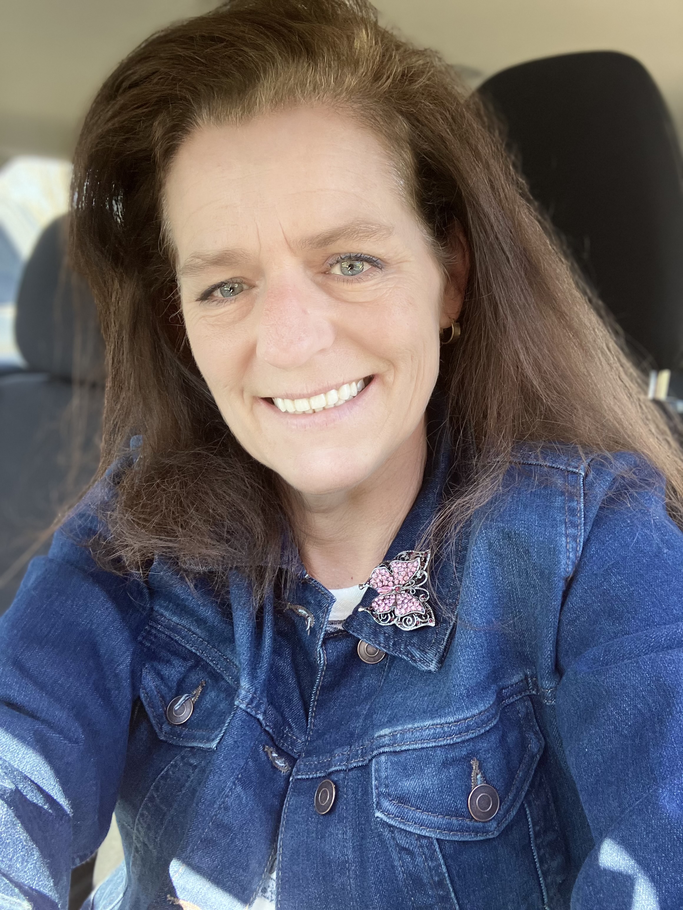 Online Elementary School English tutor named Tina