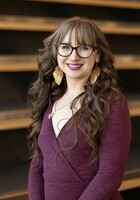 A photo of Elizabeth, a tutor from Oregon State University A photo of Elizabeth, a tutor from Oregon State University