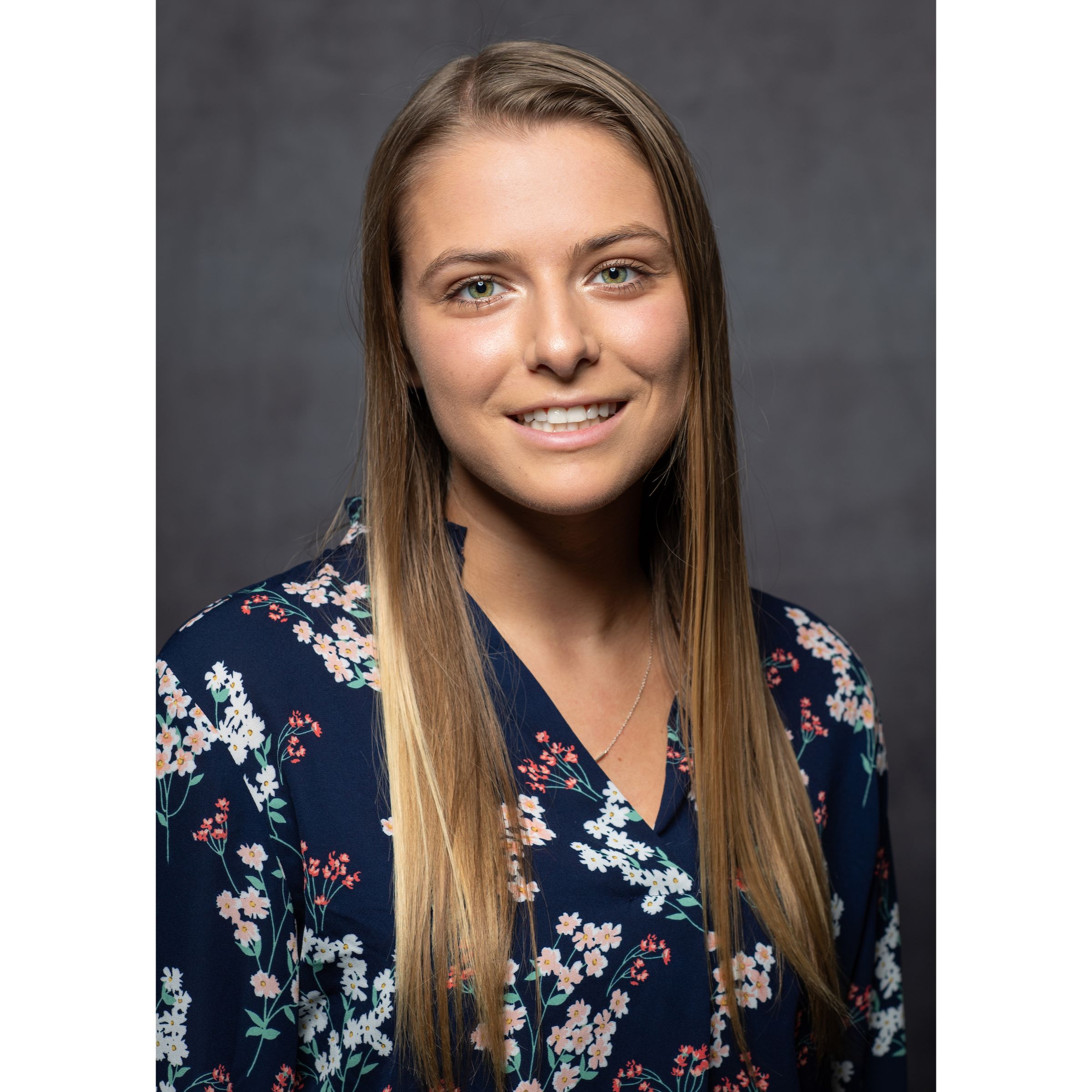 A photo of Sydney, a tutor from Florida Gulf Coast University